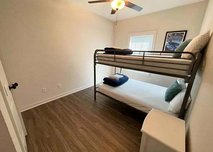 Holiday home Near Downtown Dining & Base - Flow Pensacola