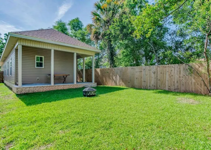 Holiday home Near Downtown Dining & Base - Flow Pensacola